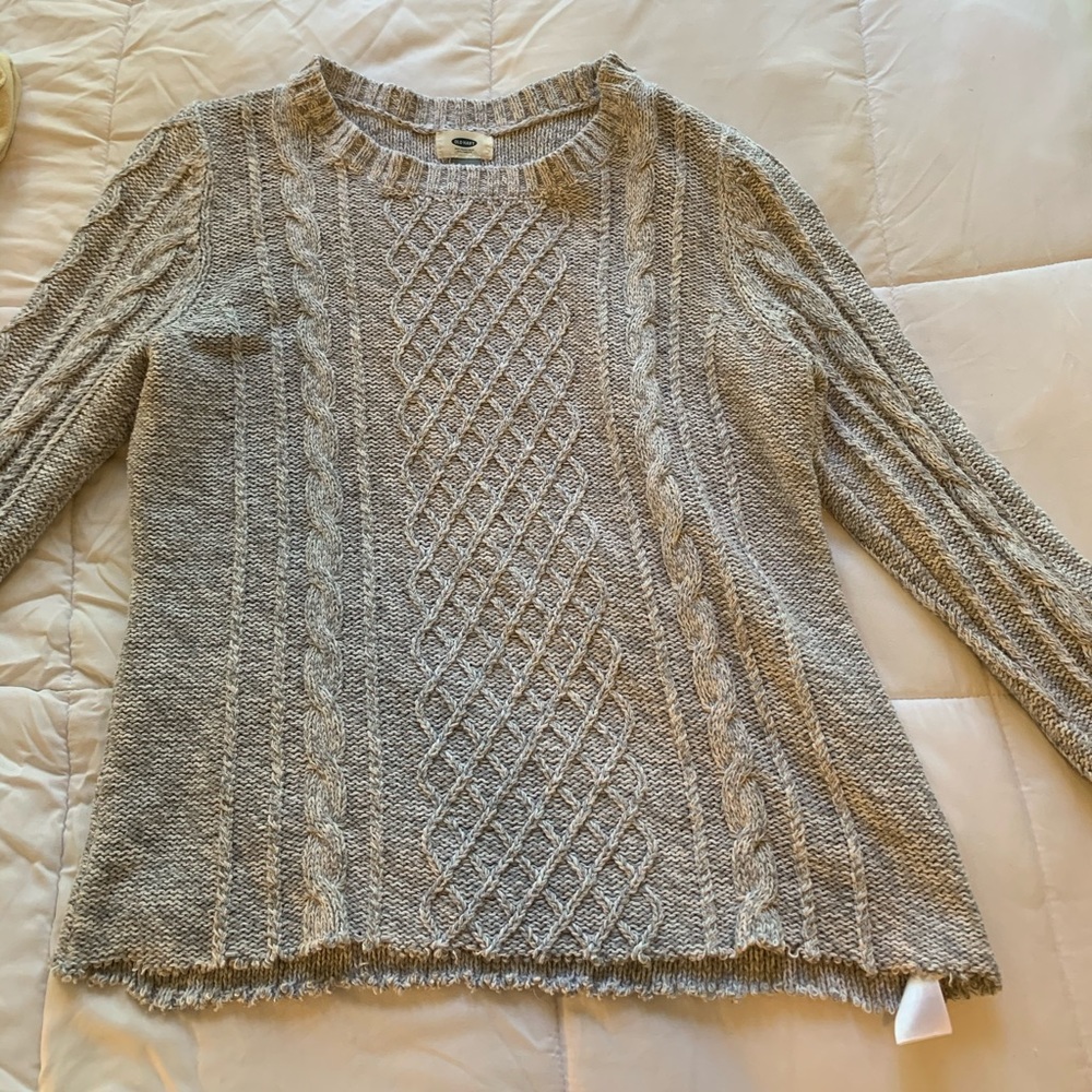 Old navy sweater